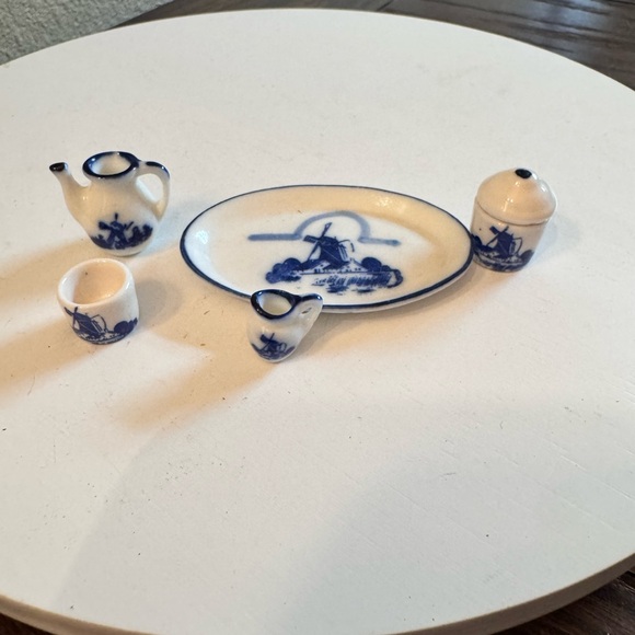 Mini Tea Set - blue and white windmill design Dollhouse Size - Picture 2 of 5